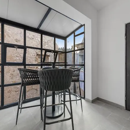 Kalelarga I Sveti Lovre *