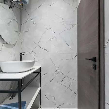 Apartment Kalelarga I Sveti Lovre