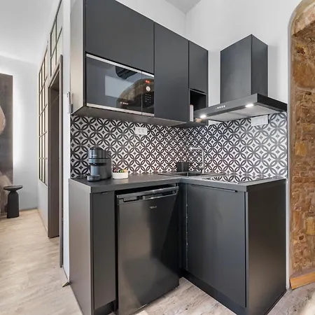 Kalelarga I Sveti Lovre Apartment *