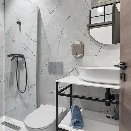 Apartment Kalelarga I Sveti Lovre