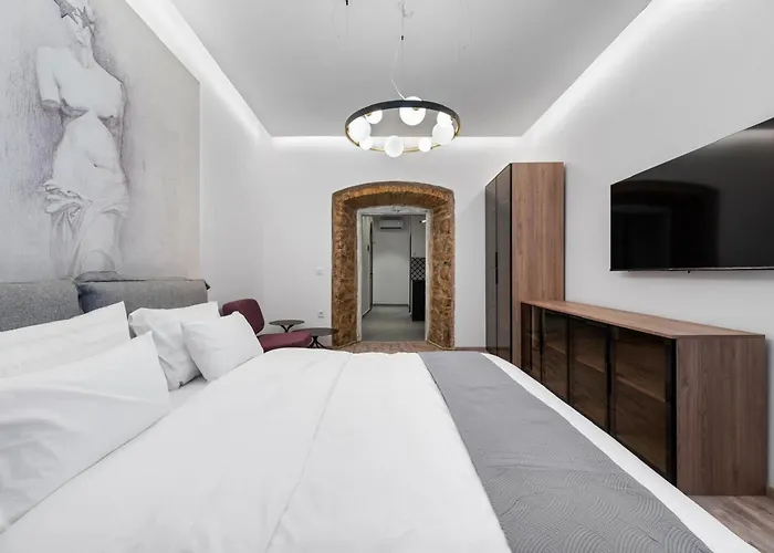 Kalelarga I Sveti Lovre * Zadar